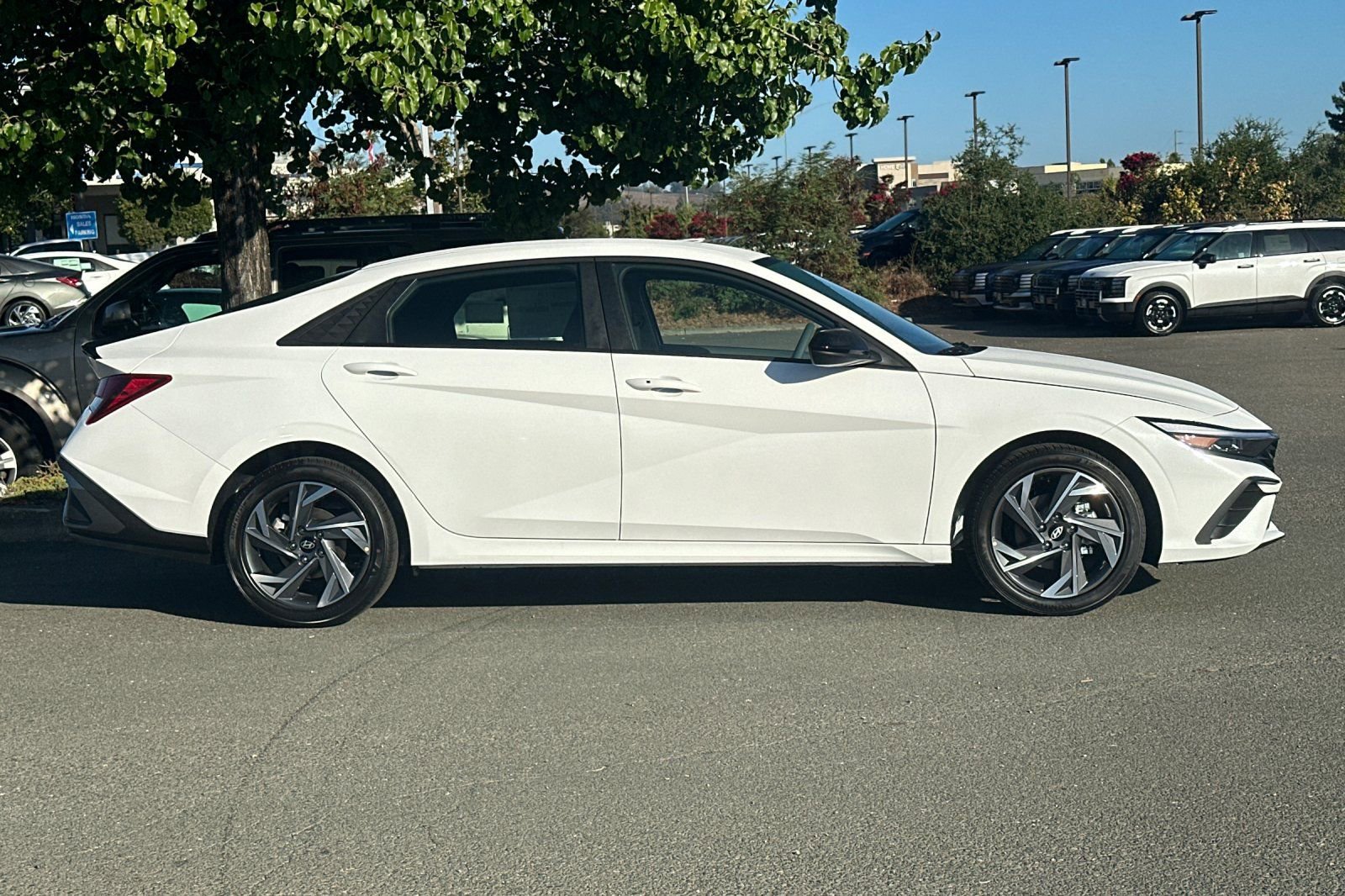 New 2025 Hyundai Elantra Sport image 2