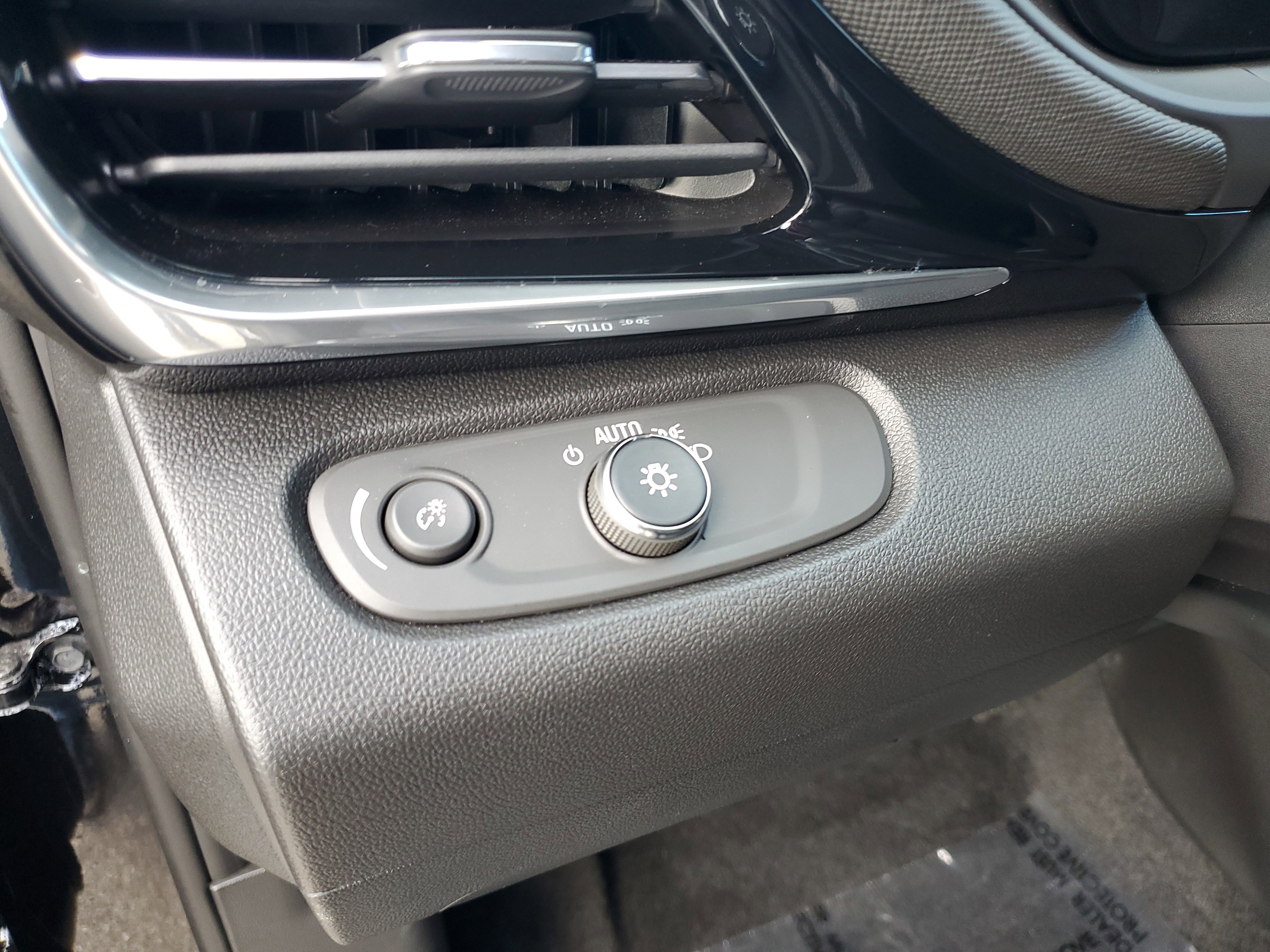 Used 2024 Buick Envista Sport Touring w/ Convenience I Package image 25