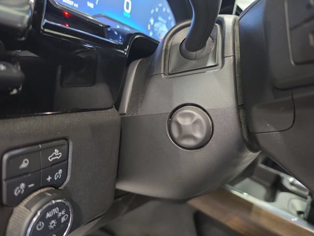 Used 2023 Chevrolet Silverado 1500 High Country w/ Technology Package AWD/4WD image 20