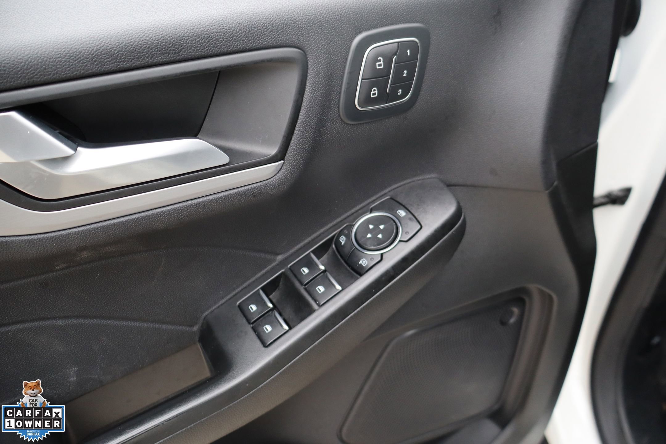 Used 2023 Ford Escape Platinum AWD/4WD image 12