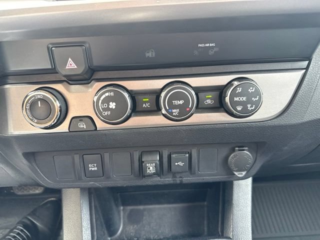Certified 2020 Toyota Tacoma SR5 AWD/4WD image 24
