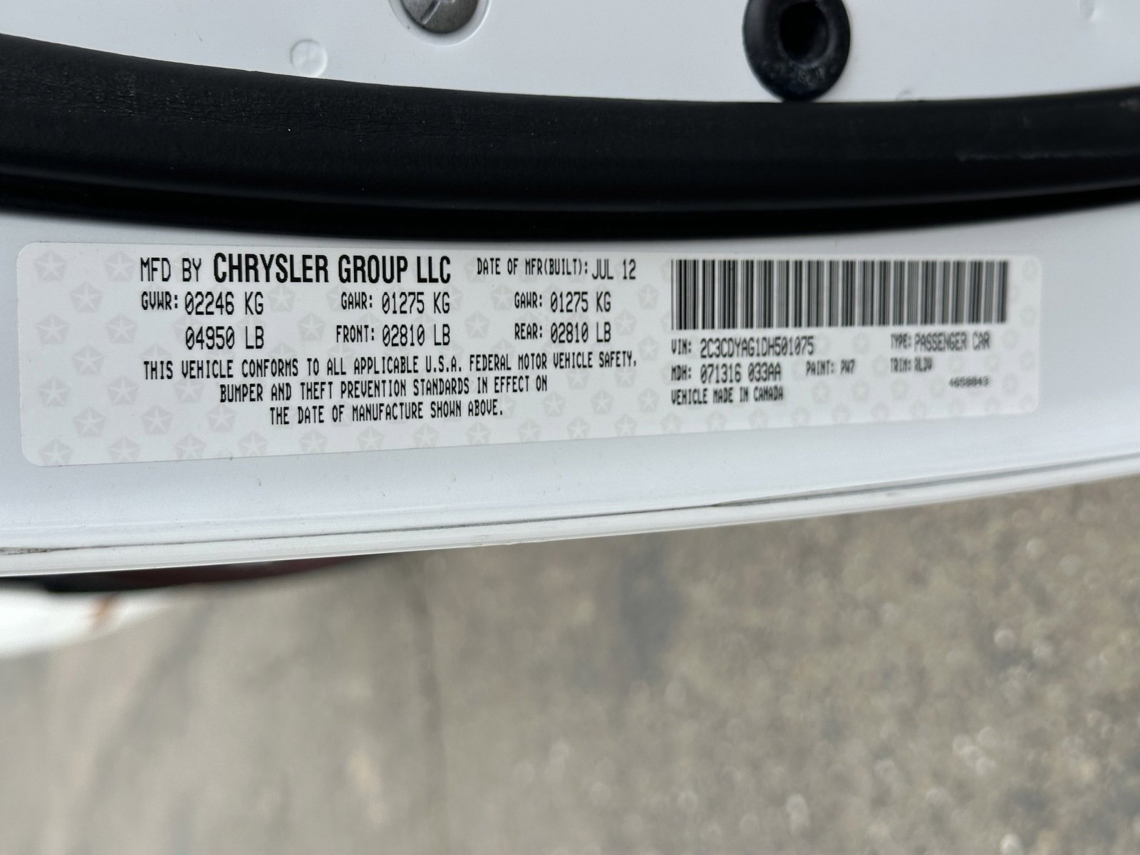 Used 2013 Dodge Challenger SXT image 17