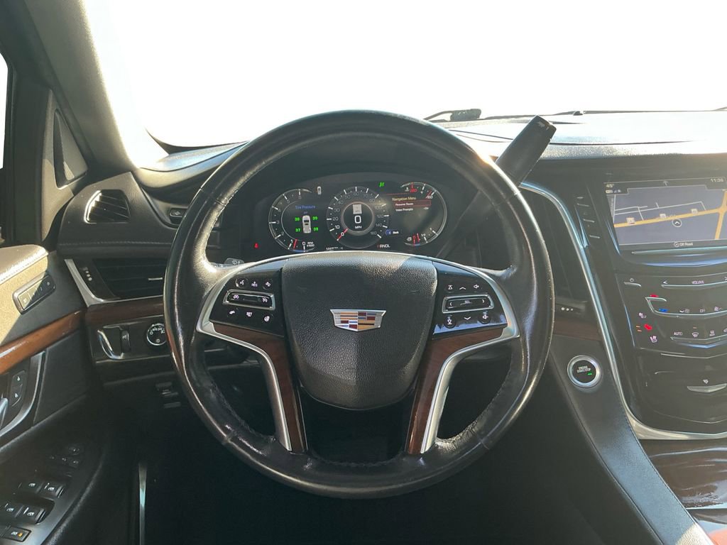 Used 2019 Cadillac Escalade Premium Luxury w/ Escalade Sport Edition image 18