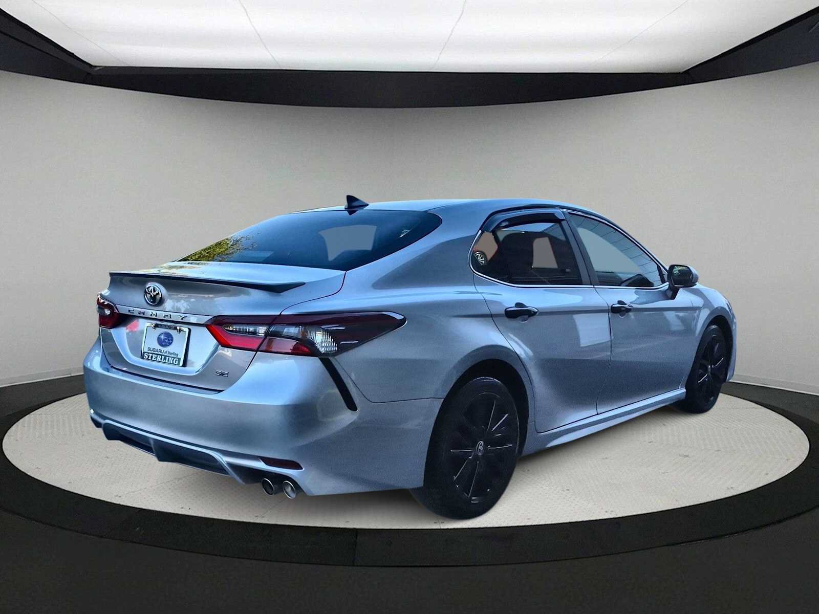Used 2023 Toyota Camry SE FWD image 8