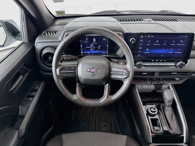Used 2023 Chevrolet Colorado Trail Boss AWD/4WD image 22