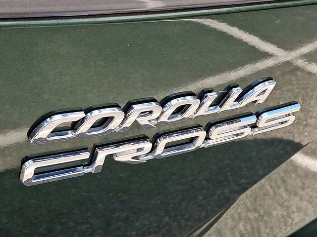Used 2023 Toyota Corolla Cross XLE w/ Convenience Package AWD/4WD image 30
