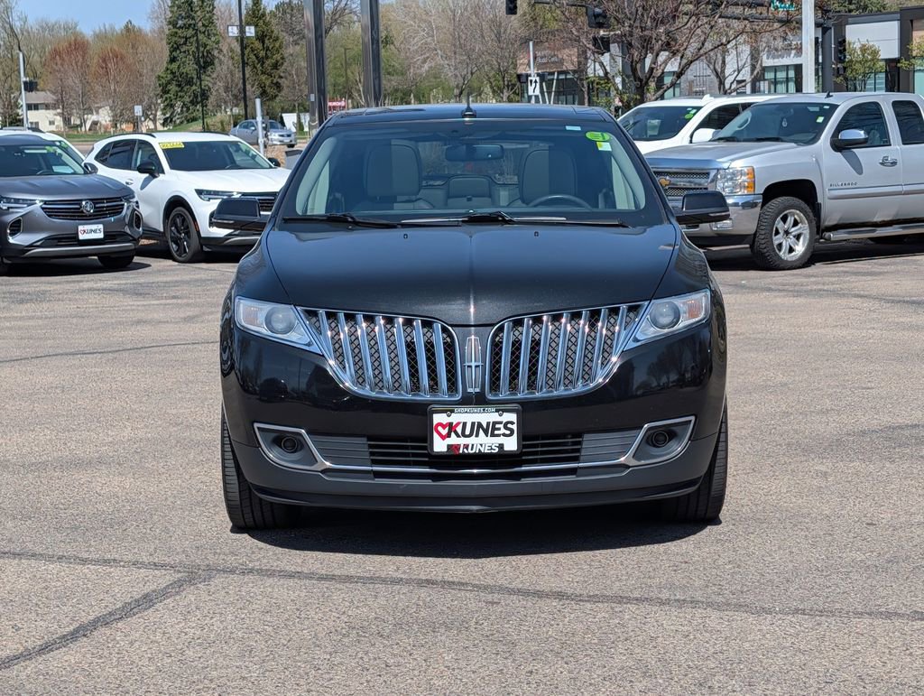 Used 2014 Lincoln MKX AWD w/ Equipment Group 102A image 2