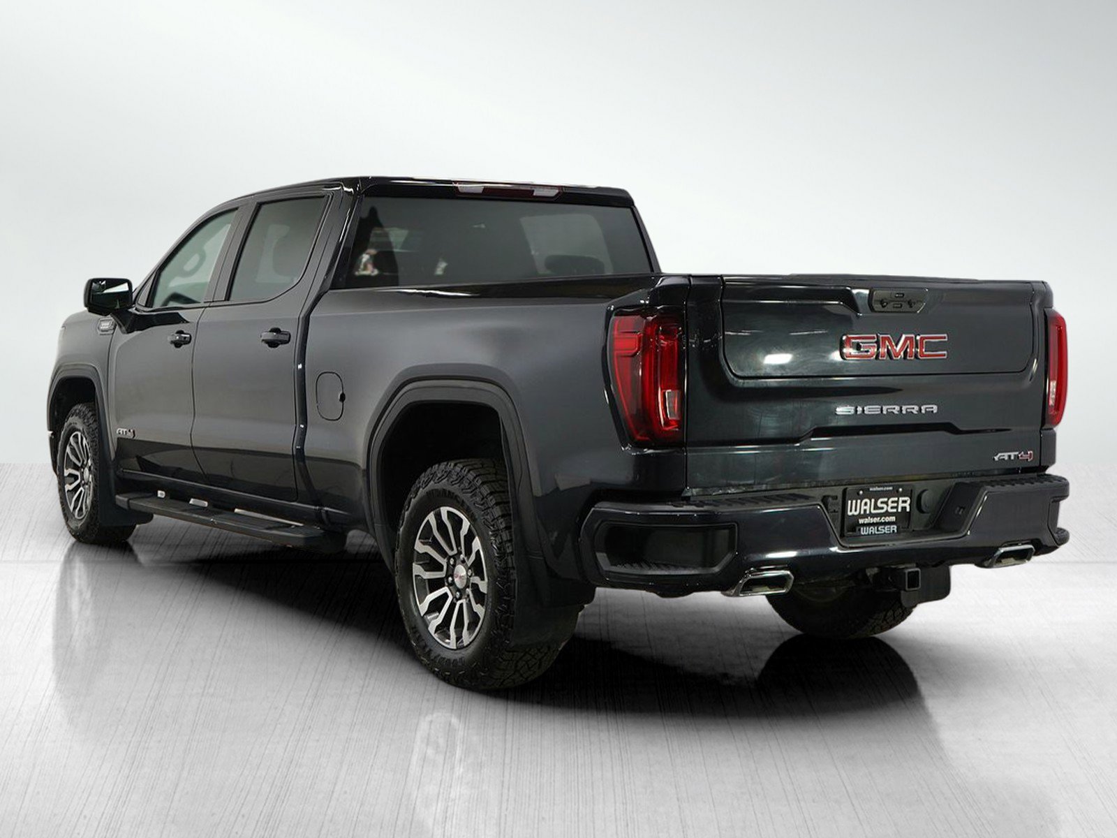 Used 2022 GMC Sierra 1500 AT4 image 5