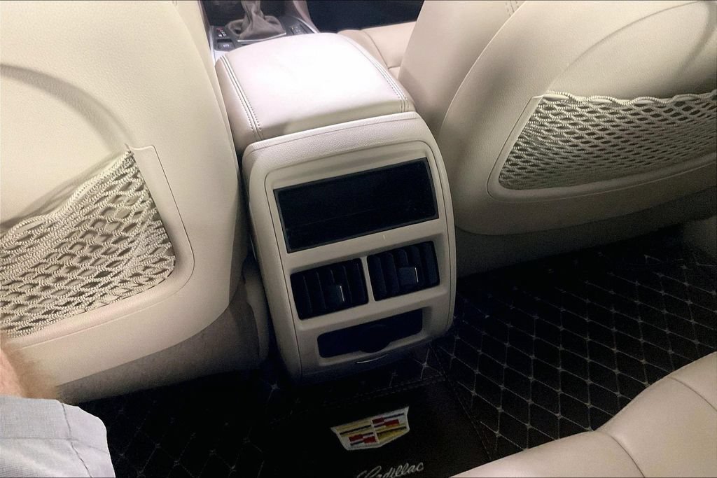 Used 2016 Cadillac SRX Luxury w/ Driver Awareness Package FWD image 31