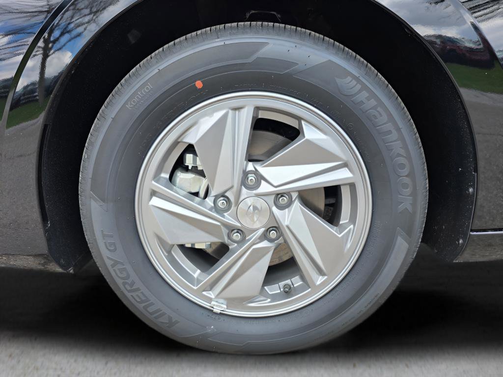 New 2026 Hyundai Elantra SE image 10