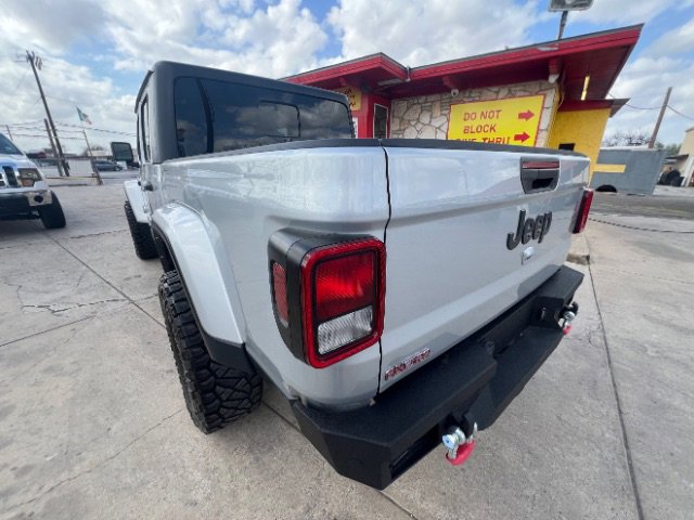 Used 2022 Jeep Gladiator Sport AWD/4WD image 16