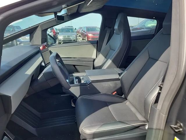 Used 2024 Tesla Cybertruck AWD Crew Cab image 3