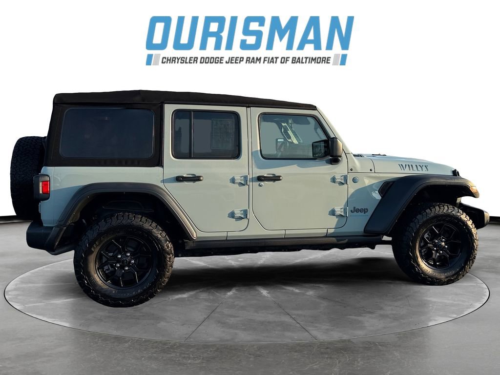 Used 2024 Jeep Wrangler Unlimited image 7