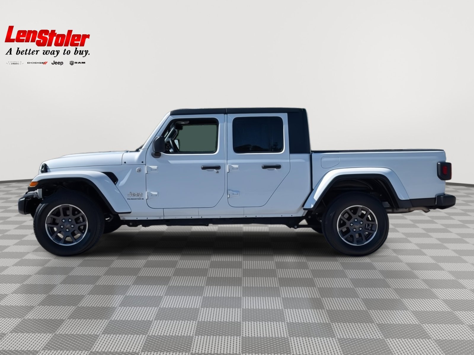 Used 2023 Jeep Gladiator Overland image 2