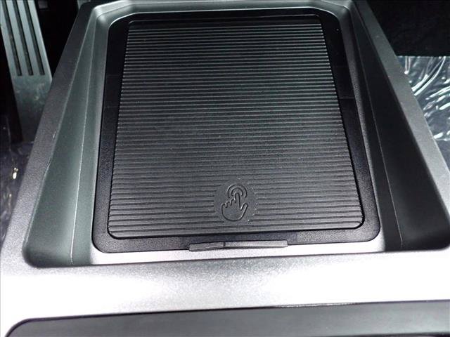 Used 2024 Tesla Cybertruck AWD Crew Cab image 23