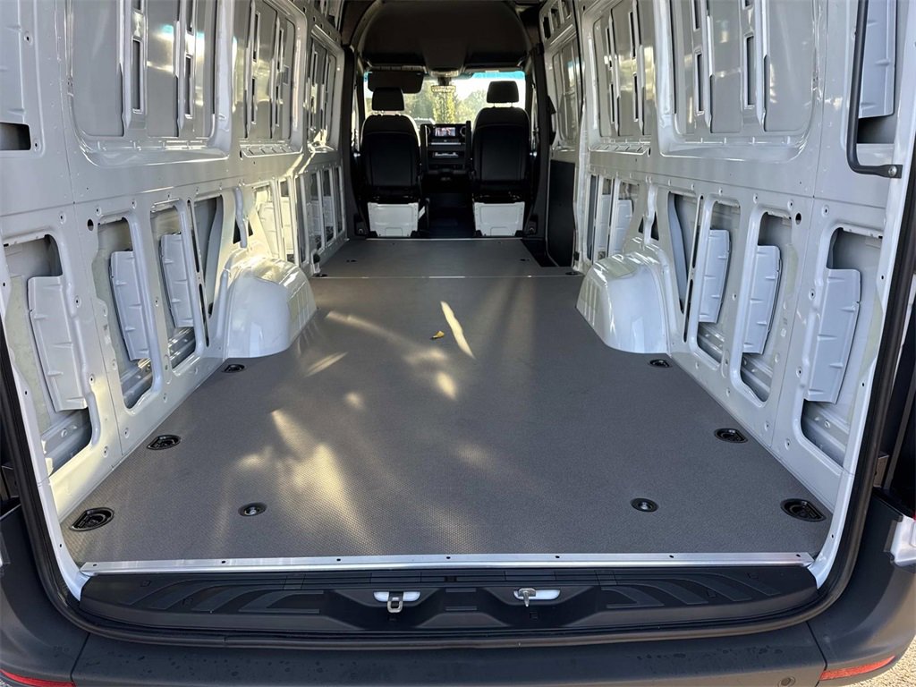 New 2026 Mercedes-Benz Sprinter 2500 image 14