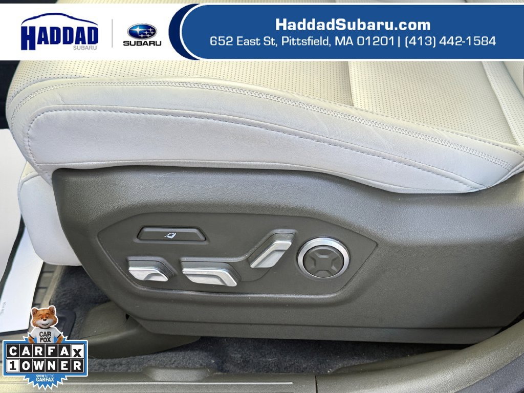 Used 2025 Hyundai Santa Fe Calligraphy AWD/4WD image 16