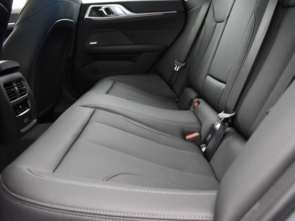 New 2026 BMW 430i w/ M Sport Package RWD image 16