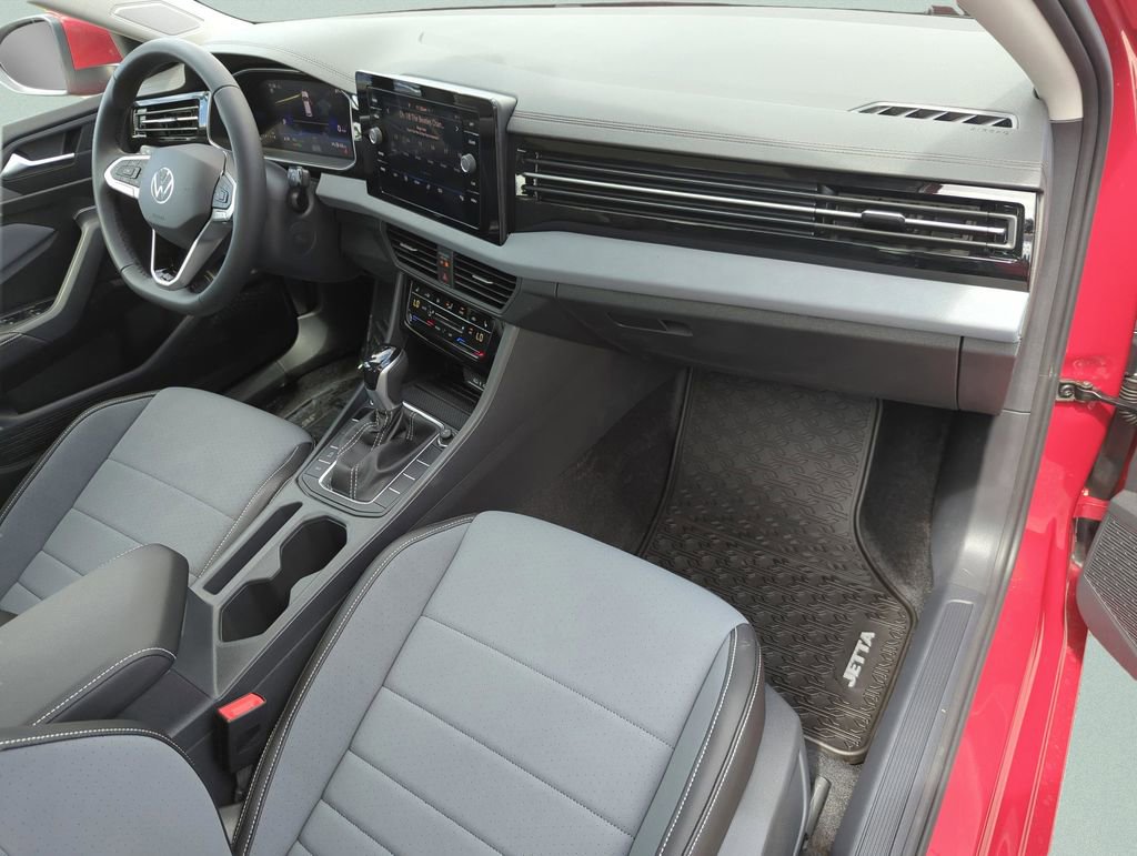New 2026 Volkswagen Jetta SE FWD image 22