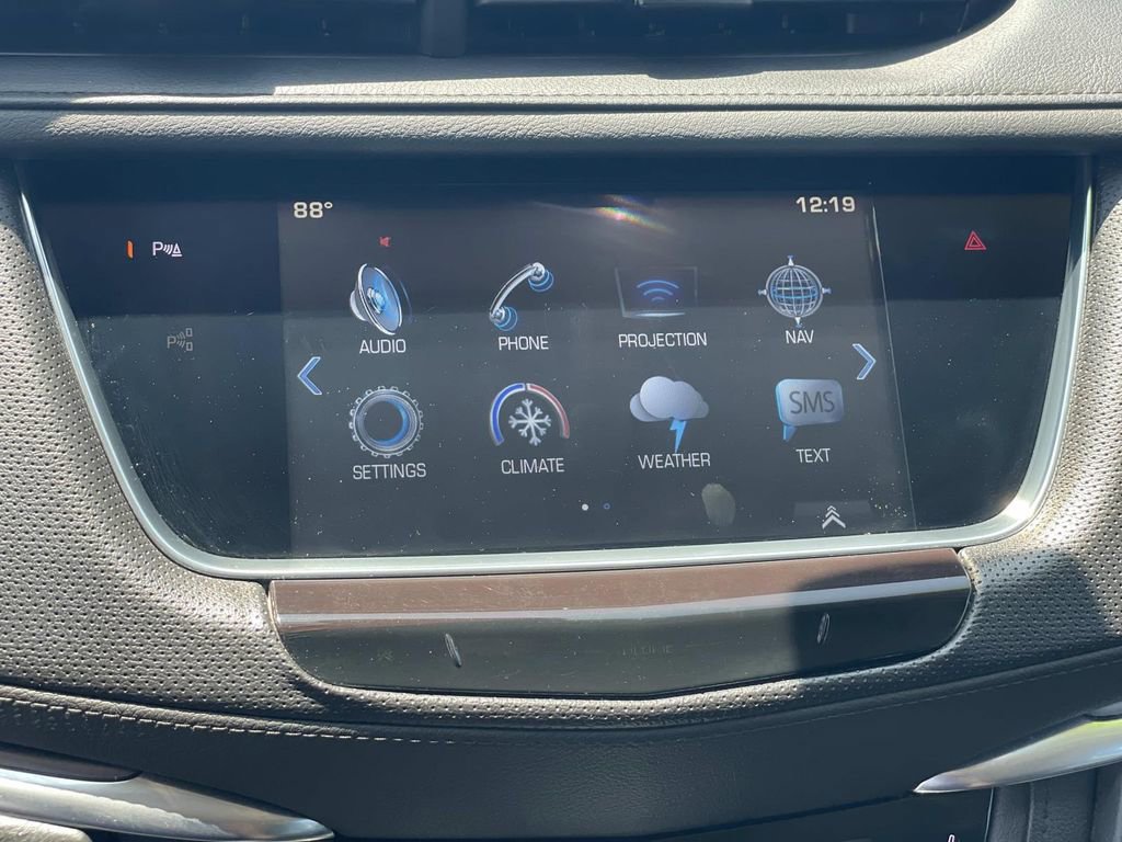 Used 2017 Cadillac XT5 Luxury w/ Driver Awareness Package FWD image 11