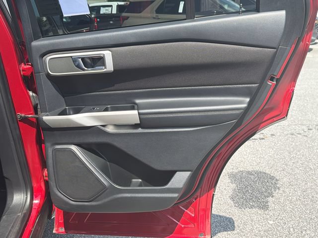 Certified 2020 Ford Explorer XLT w/ Comfort Package AWD/4WD image 18