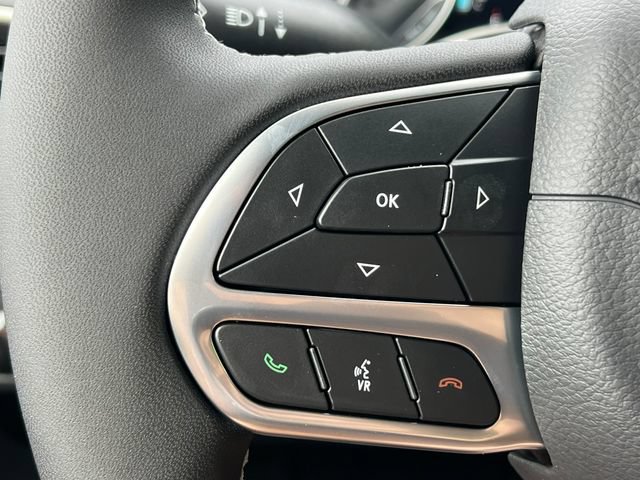 New 2027 Chrysler Pacifica Select AWD/4WD image 19
