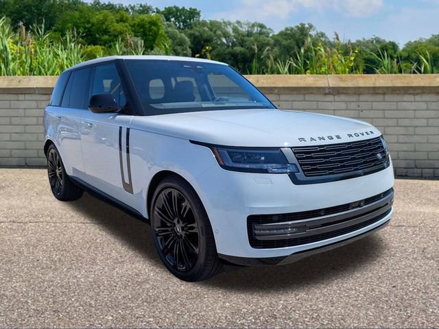 New 2025 Land Rover Range Rover SE image 3