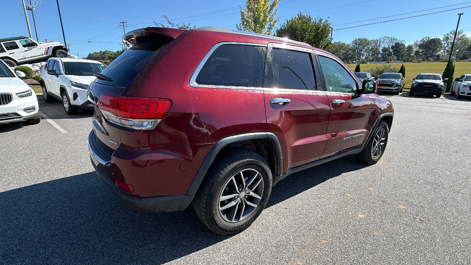 Used 2018 Jeep Grand Cherokee Limited AWD/4WD image 8