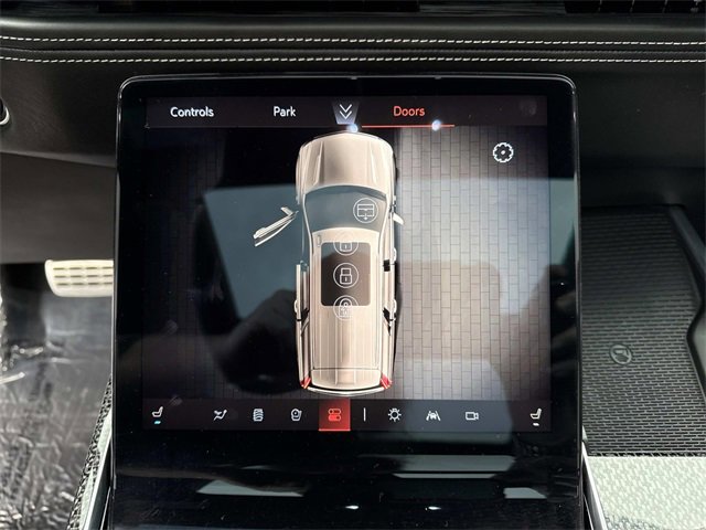 Certified 2025 Cadillac Escalade ESV V image 25