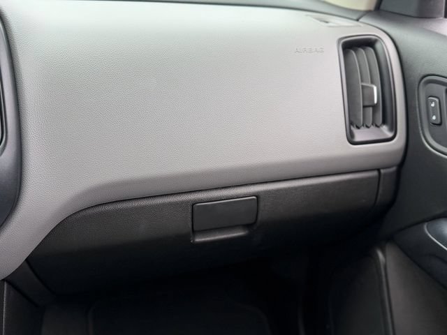 Used 2021 Chevrolet Colorado W/T RWD image 26