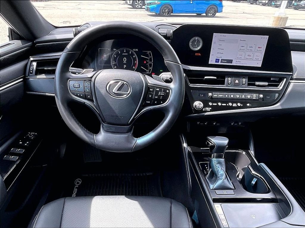 Used 2024 Lexus ES 350 w/ Premium Package FWD image 16