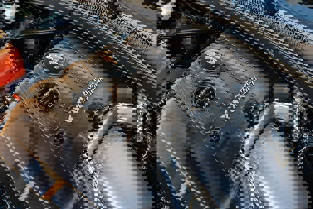 Used 2021 Chevrolet Camaro LT RWD image 35