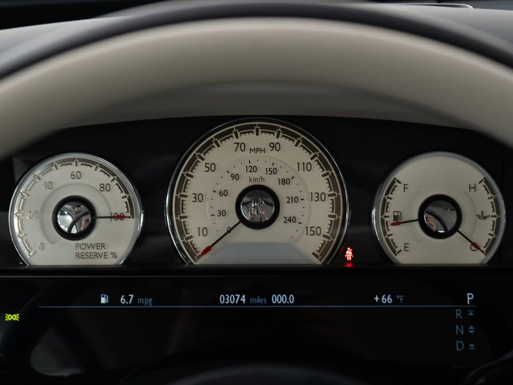 Used 2019 Rolls-Royce Wraith image 35