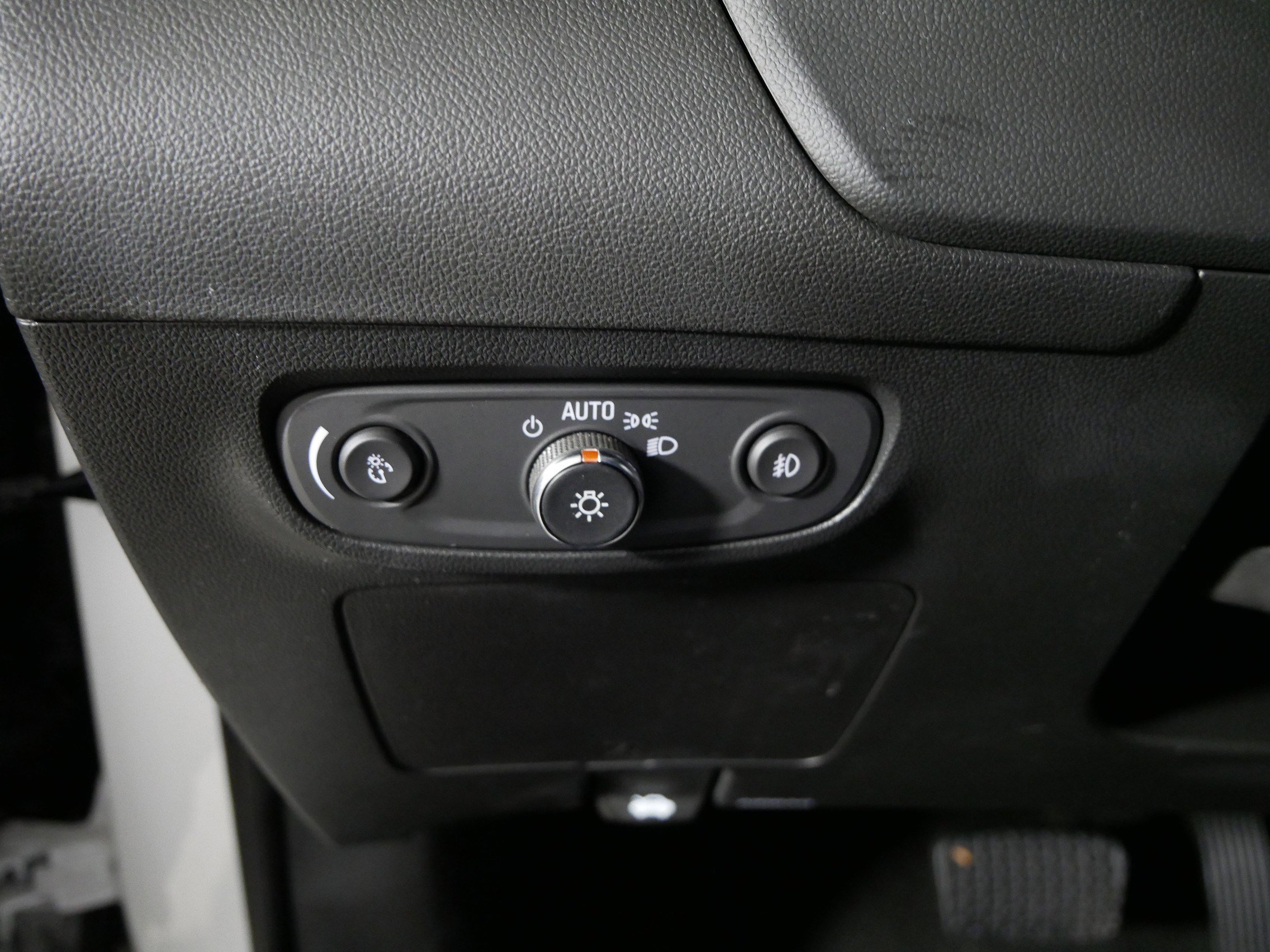 Used 2023 Buick Encore GX Preferred w/ Cold Weather Comfort Package image 26