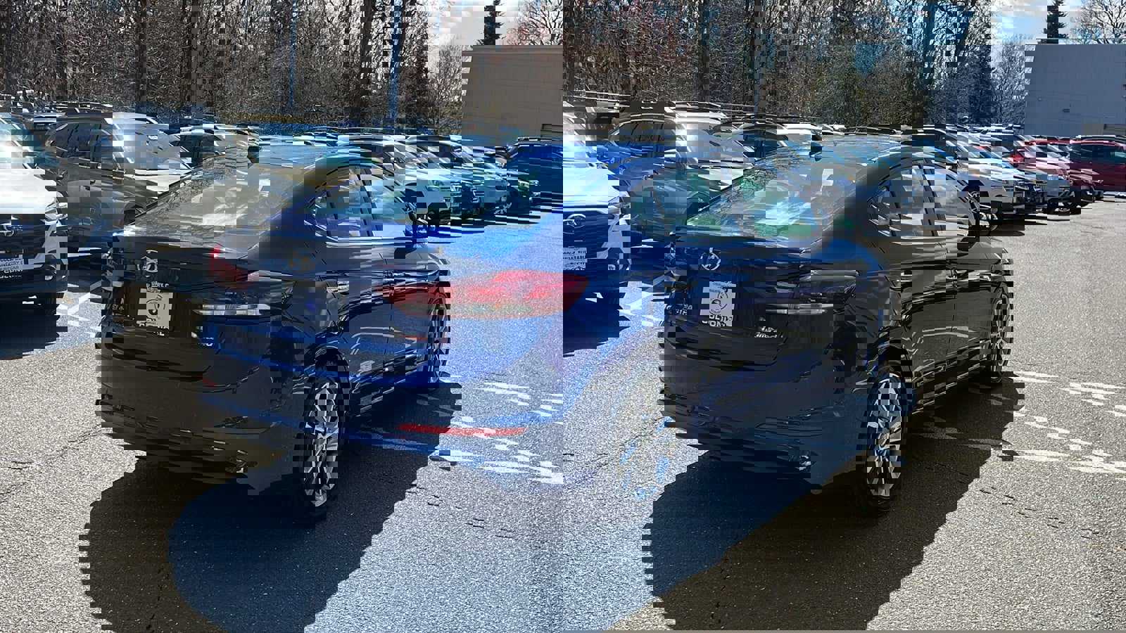 Used 2017 Hyundai Elantra Limited image 5