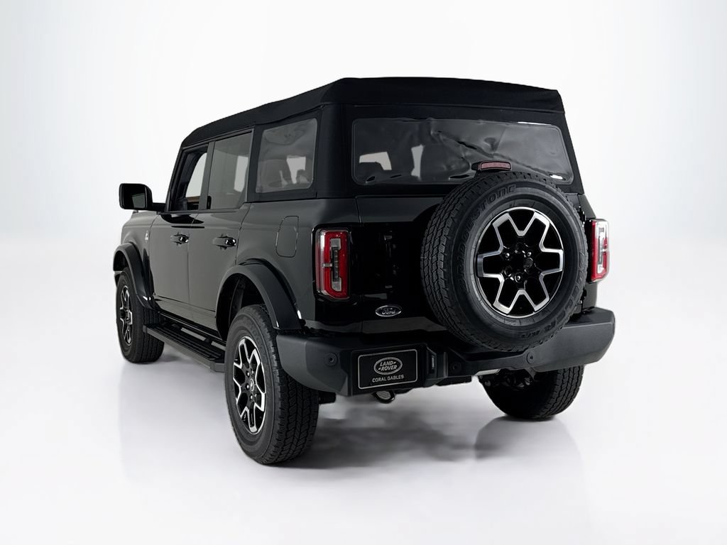 Used 2024 Ford Bronco Outer Banks AWD/4WD image 3