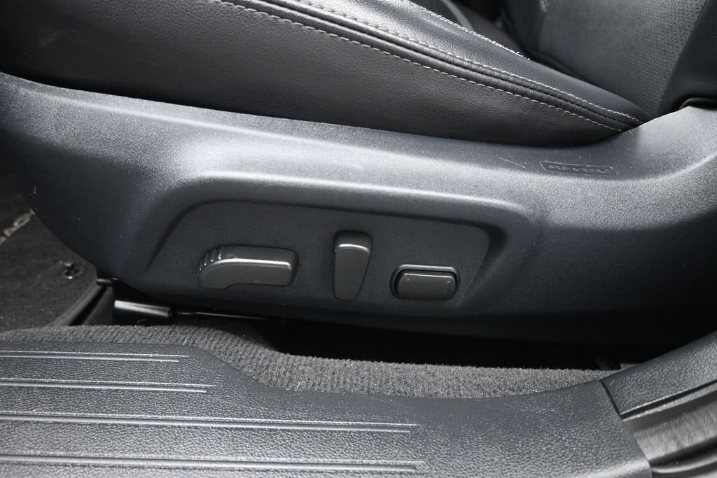 Used 2018 Subaru Legacy 2.5i Limited AWD/4WD image 11