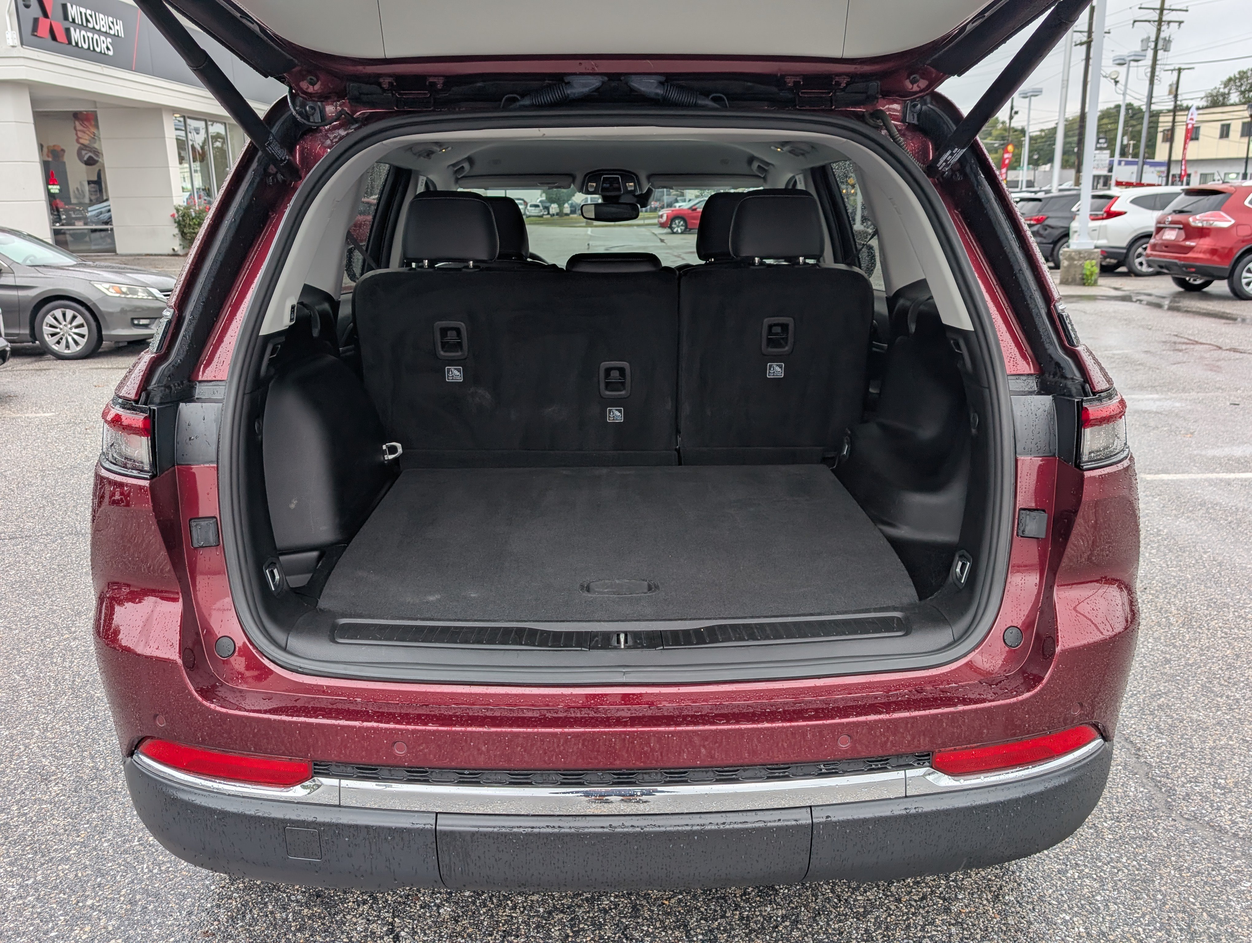 Used 2024 Jeep Grand Cherokee Limited AWD/4WD image 13