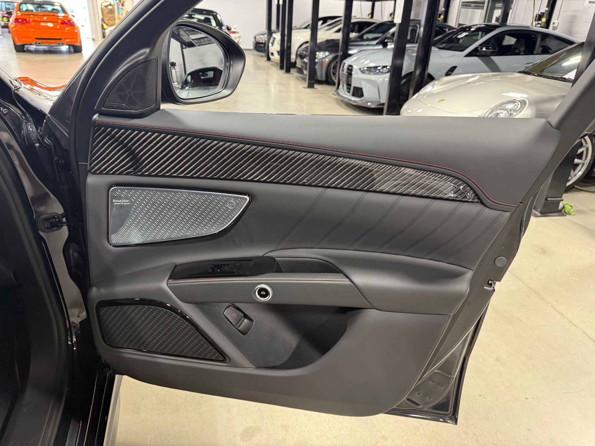 Used 2024 Maserati Grecale Trofeo image 36