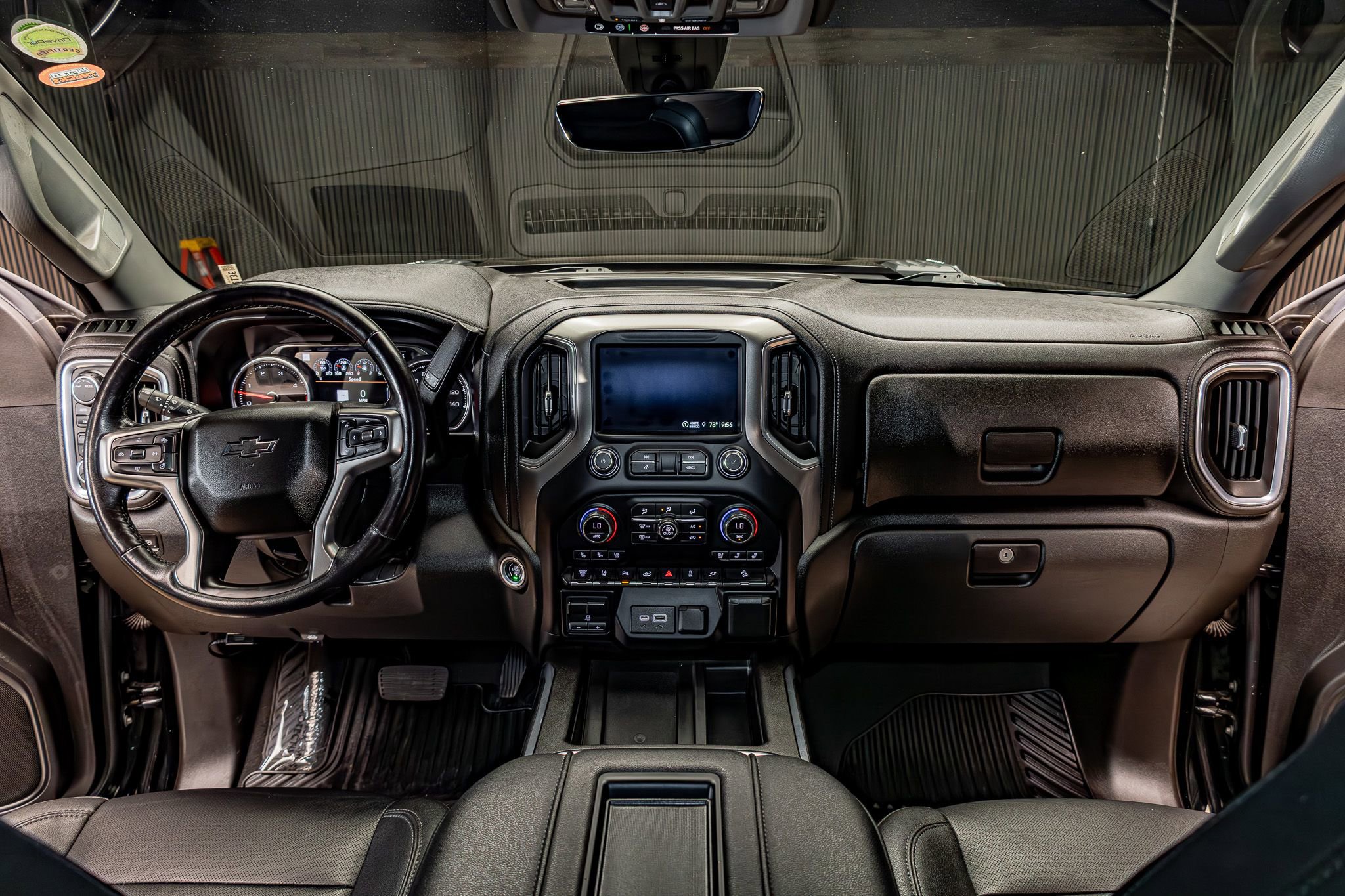 Used 2021 Chevrolet Silverado 2500 LTZ w/ LTZ Plus Package AWD/4WD image 18