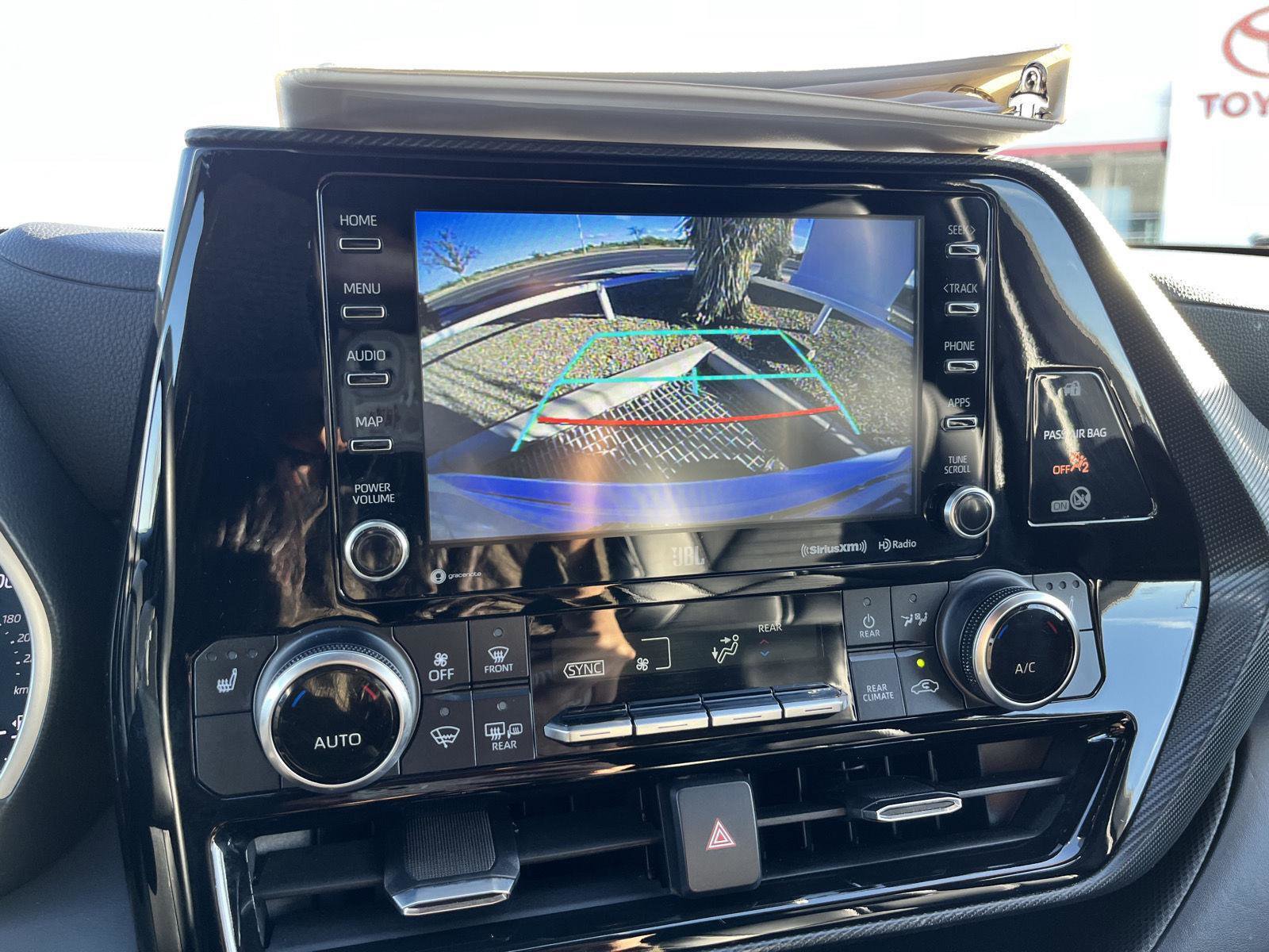 Used 2021 Toyota Highlander XSE image 40