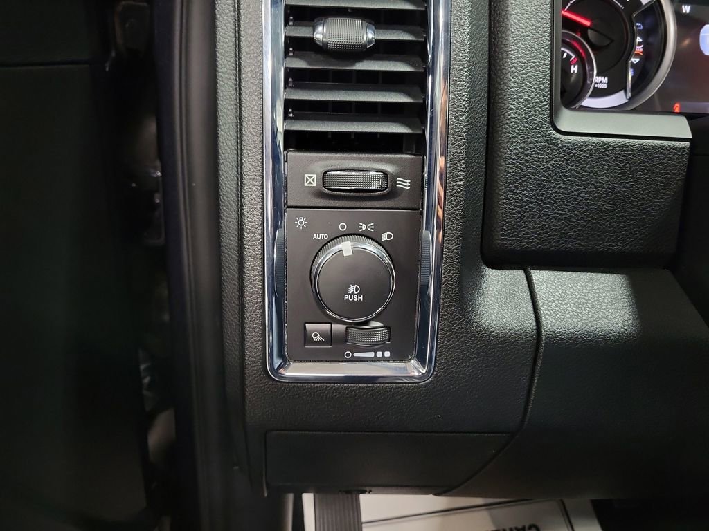 Used 2015 RAM 1500 Laramie w/ Convenience Group image 22
