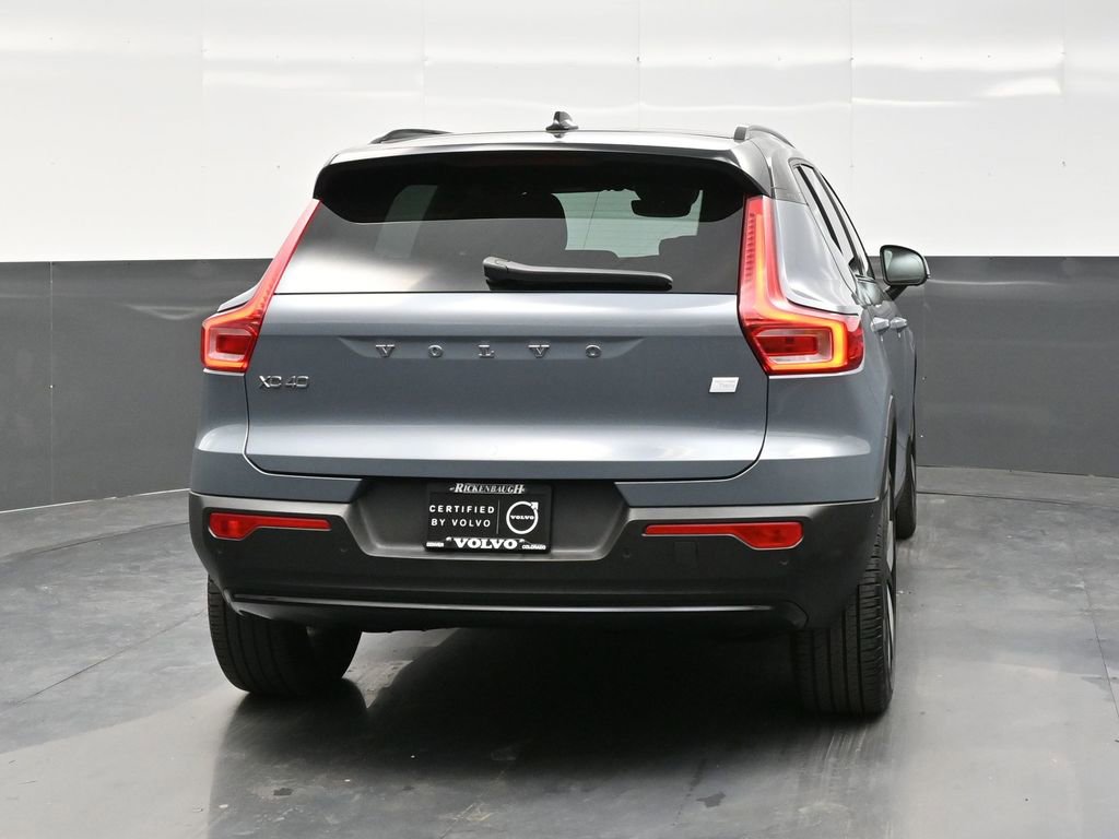 Used 2023 Volvo XC40 Recharge Plus image 6