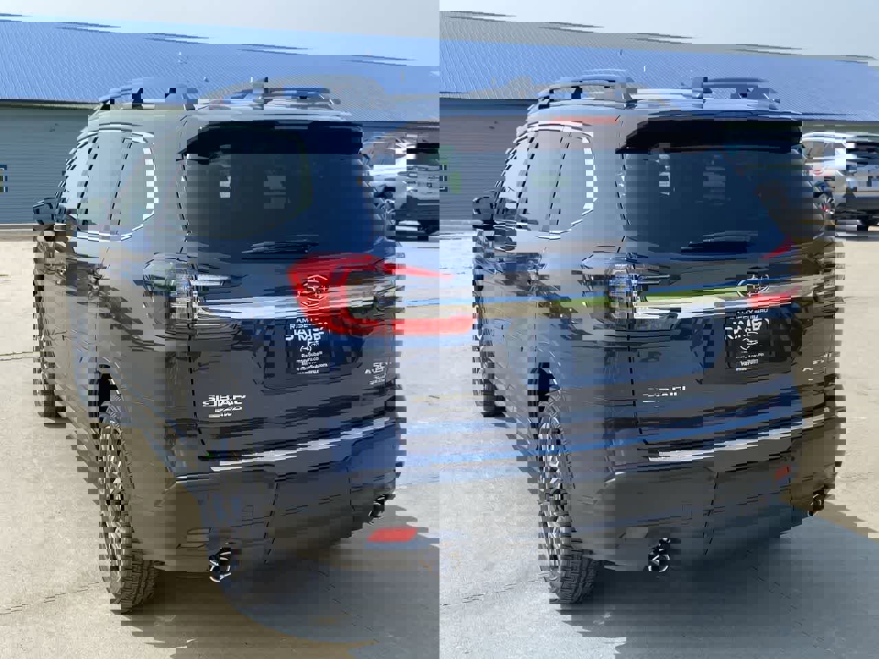 New 2025 Subaru Ascent Limited image 4