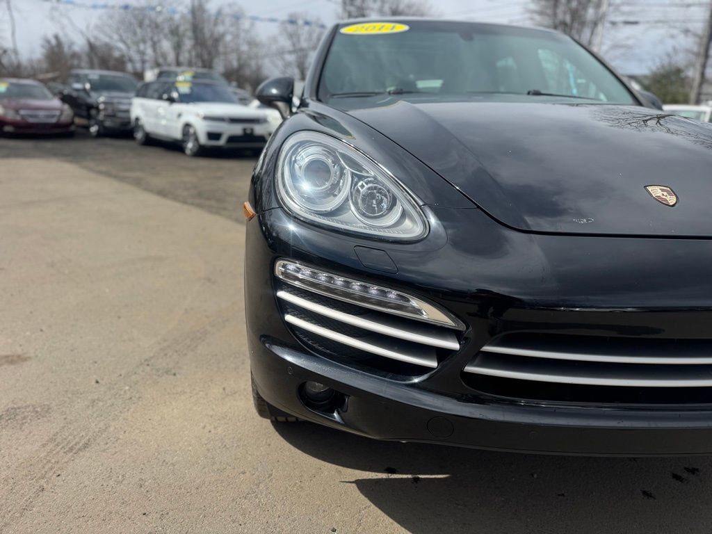 Used 2014 Porsche Cayenne Platinum Edition image 11
