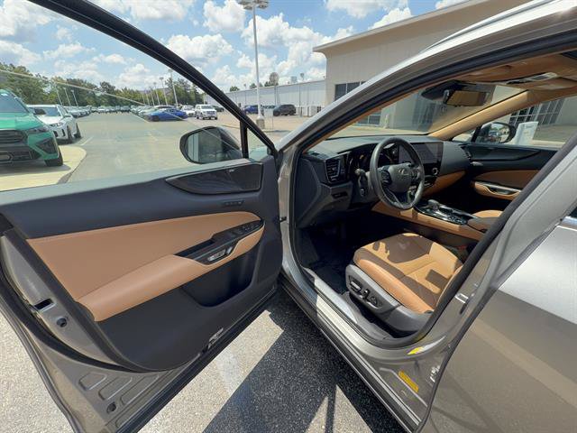 Used 2024 Lexus NX 350 AWD w/ Vision Package image 7