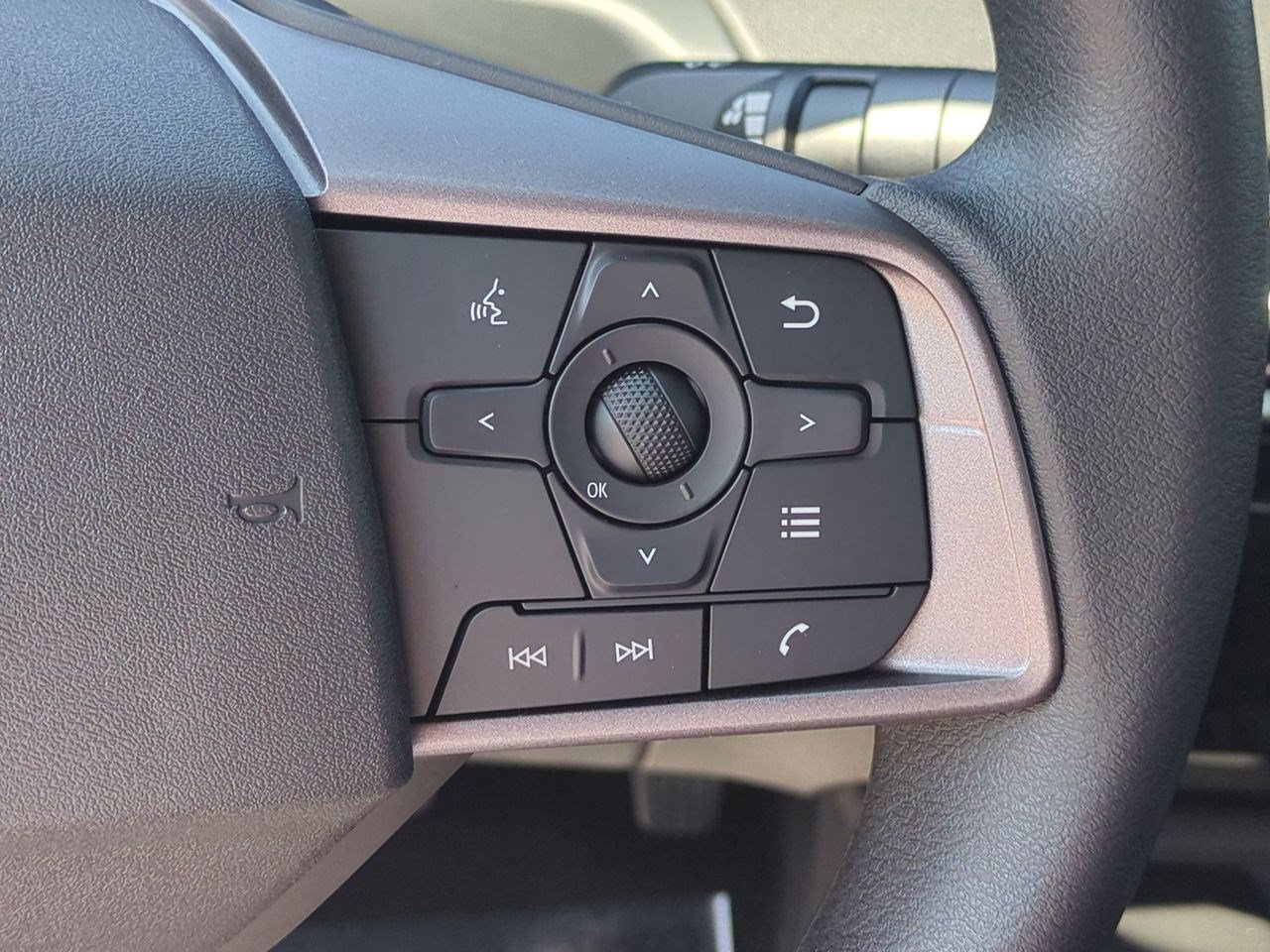 New 2026 Nissan Sentra SV w/ Floor Mat Package FWD image 19