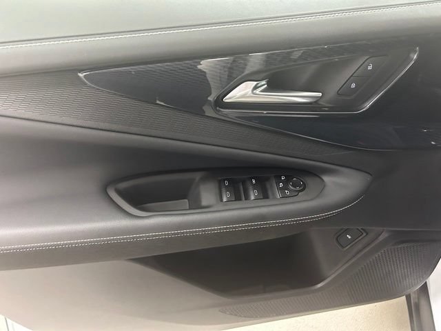 Used 2026 Chevrolet Blazer EV LT AWD/4WD image 17