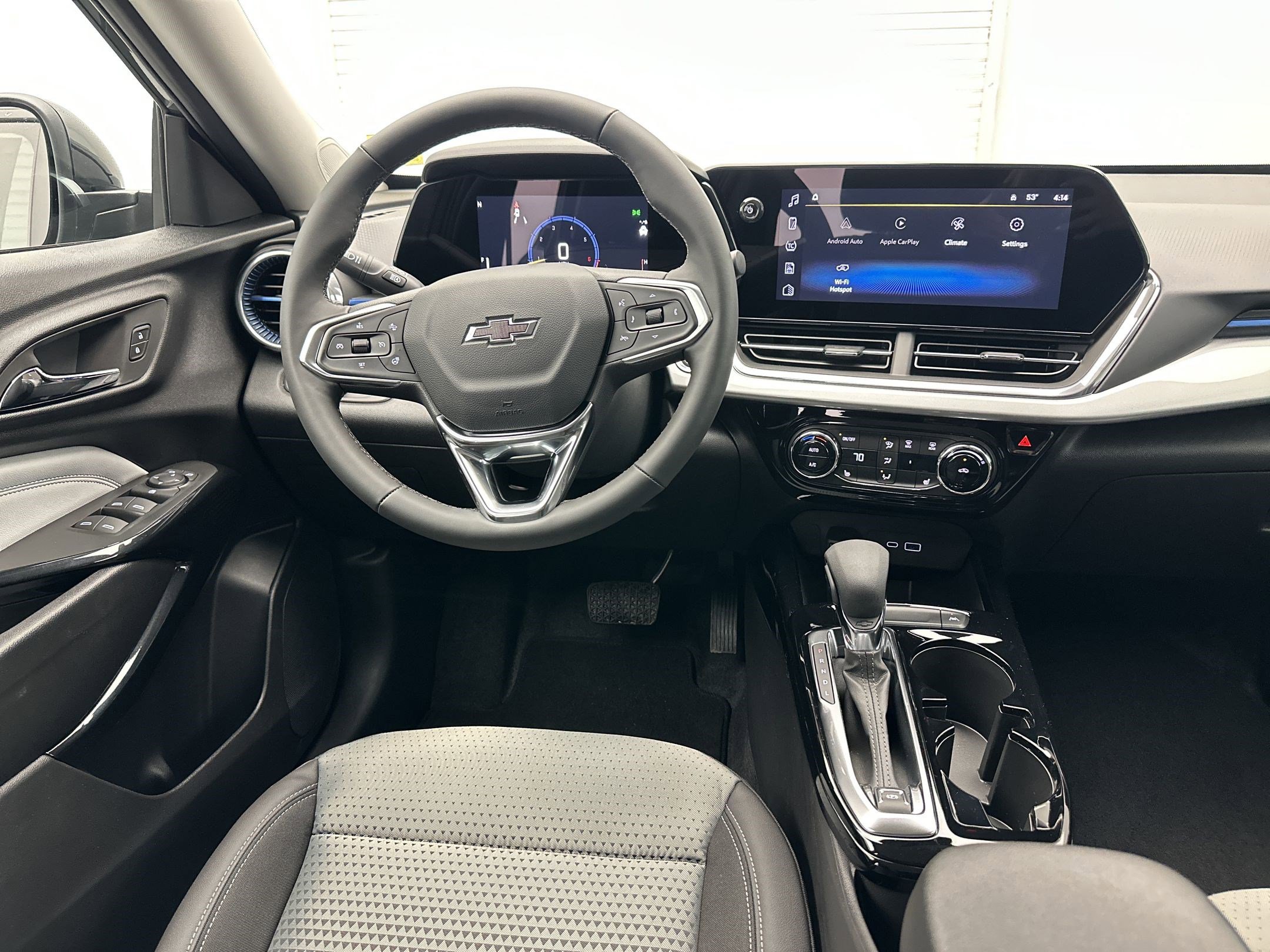 New 2026 Chevrolet Trax LT w/ Driver Confidence Package FWD image 25