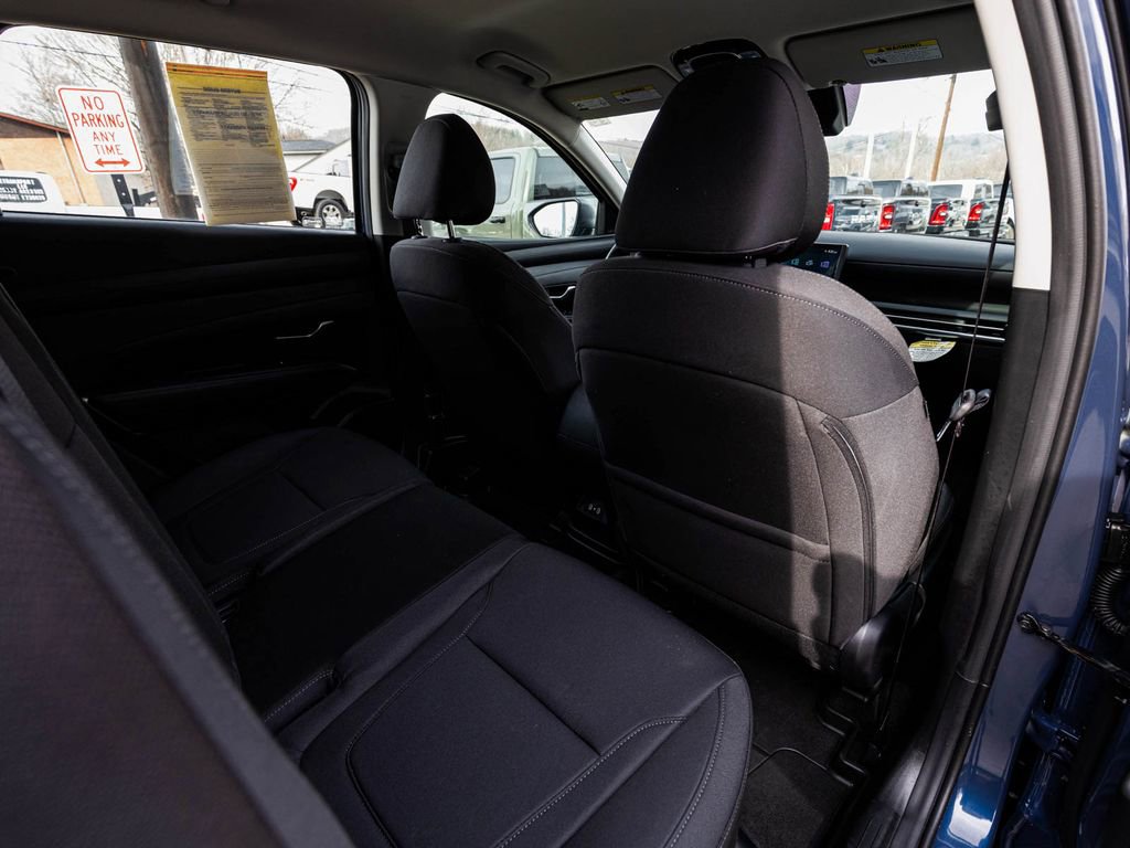 Used 2025 Hyundai Tucson SE AWD/4WD image 31